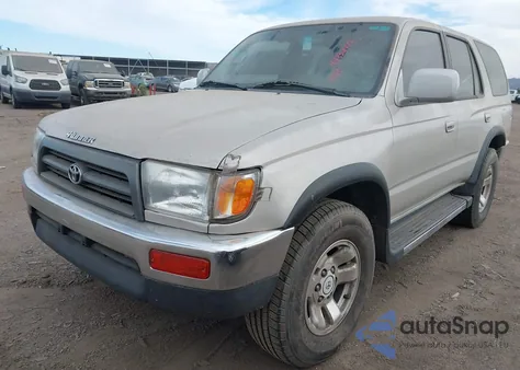 1998 Toyota 4Runner Sr5 V6 z USA, uszkodzony, nr VIN JT3GN86R6W0070961